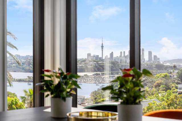 CENTRAL LOCATION AND PRIZED VIEWS