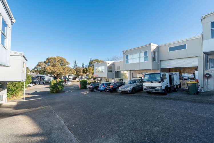 1 & 2/27 Ashfield Road Wairau Valley_1