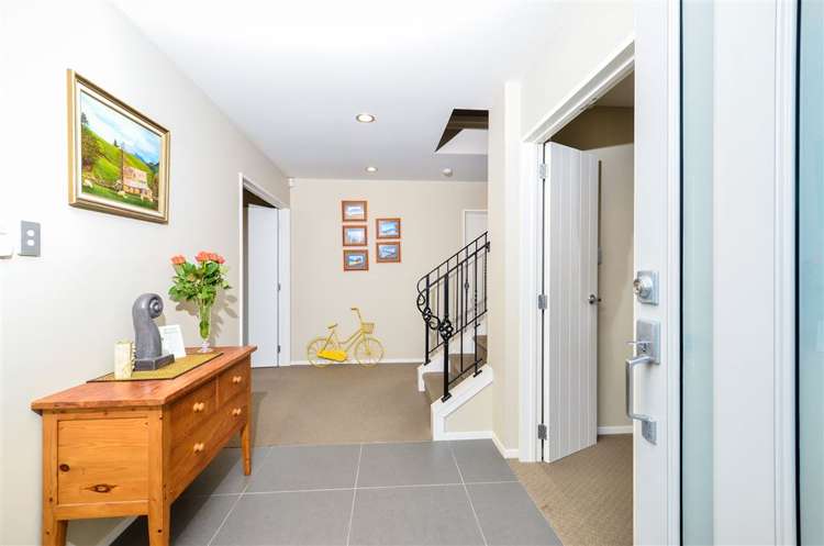 2 Lemon Grove Lane Greenhithe_16