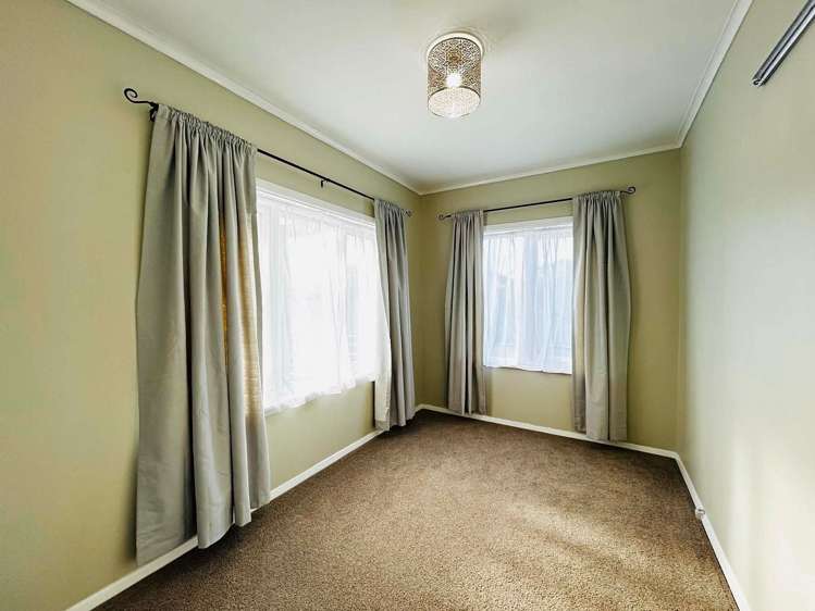13 Whakatiki Street Trentham_5