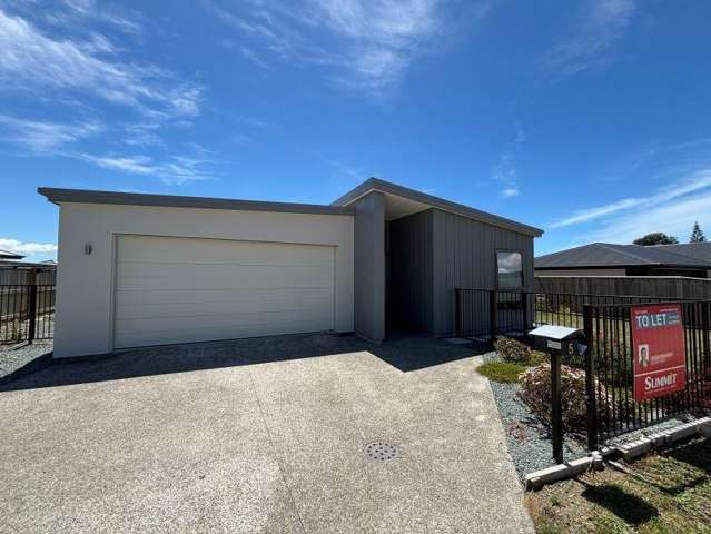 New build in sought after Hart Rise