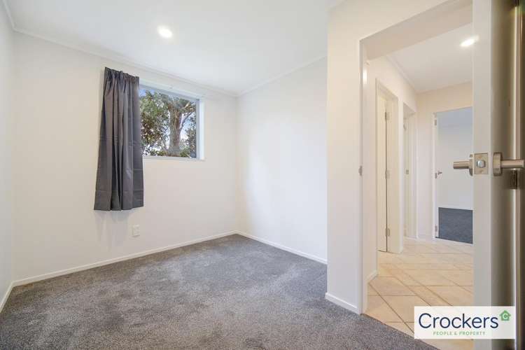 2/75 Atkinson Road Titirangi_4