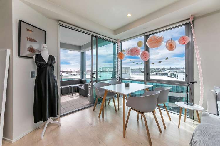 1211/30 Beach Road Auckland Central_3