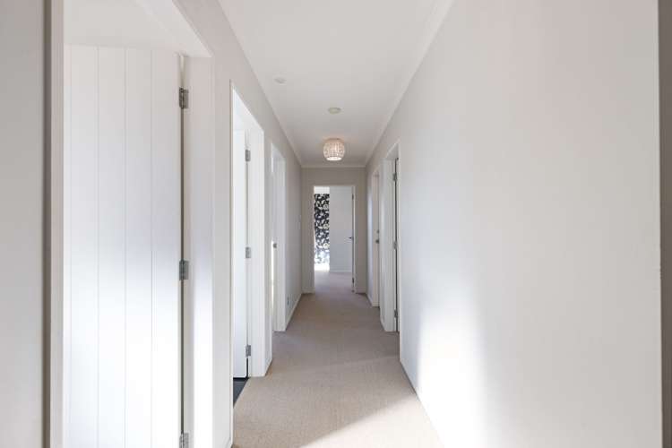6 Galea Grove Kelvin Grove_14