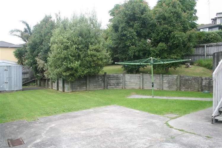 37 Kestrel Heights Arkles Bay_13