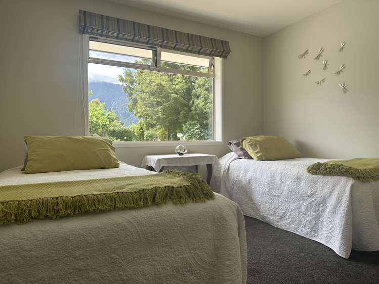 22 Petersen Road Harihari_13