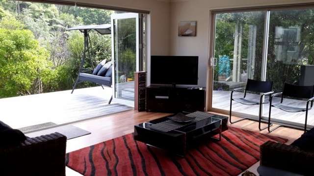 211 Onemana Drive Onemana_1