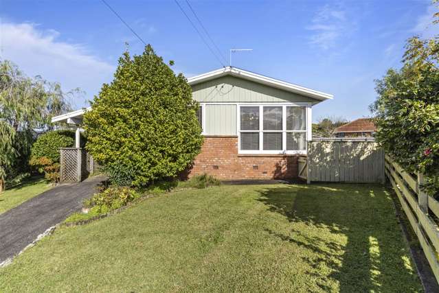 4 Clendon Place Manurewa_1