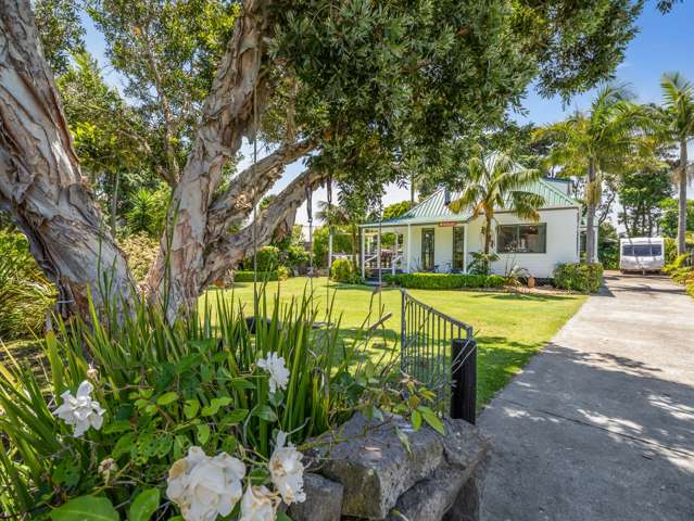 Private Retreat in Sought After Ohope Cul de Sac