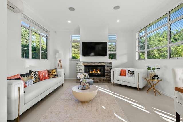 16 Michael Bosher Way Flat Bush_2