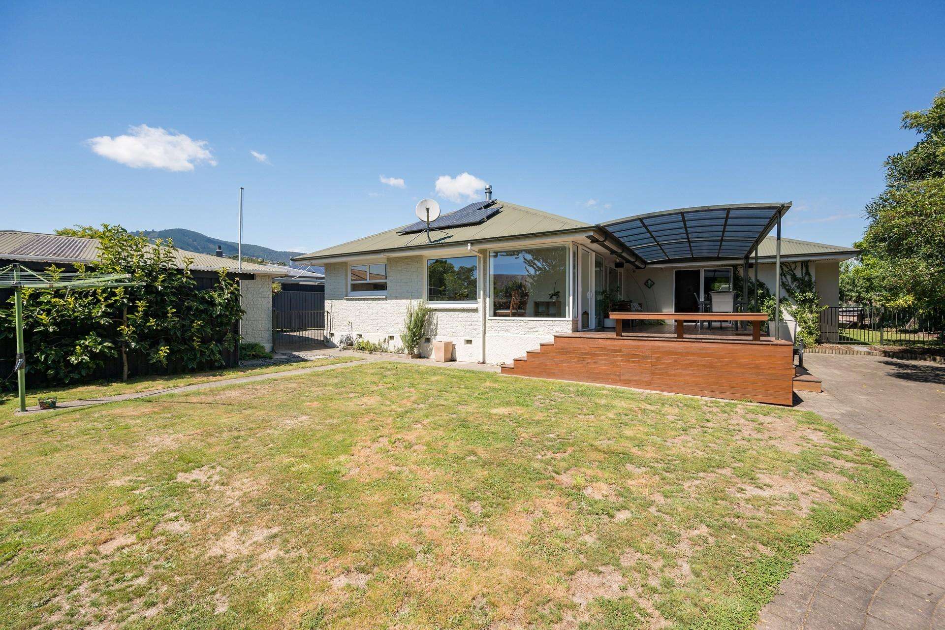 10 Neale Avenue Stoke_0