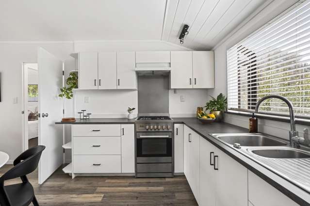 2/6 Newcastle Terrace Mount Albert_3