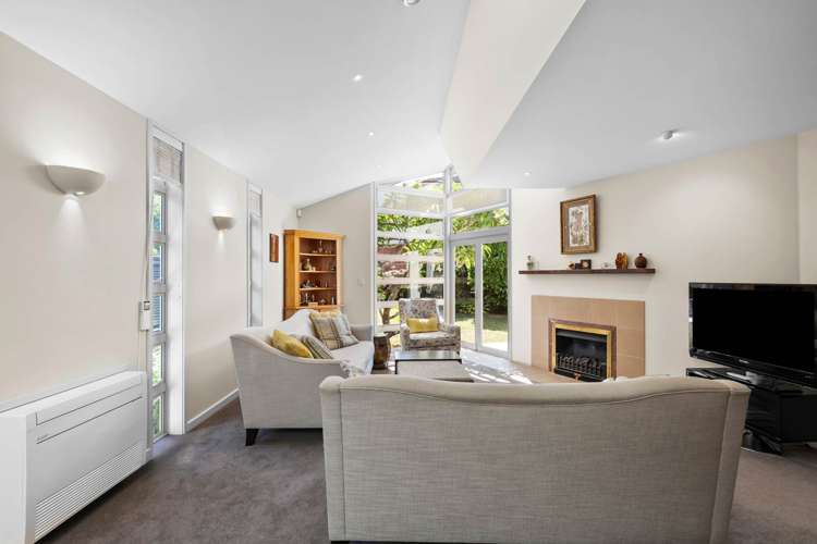 8b Queen Mary Avenue Epsom_7