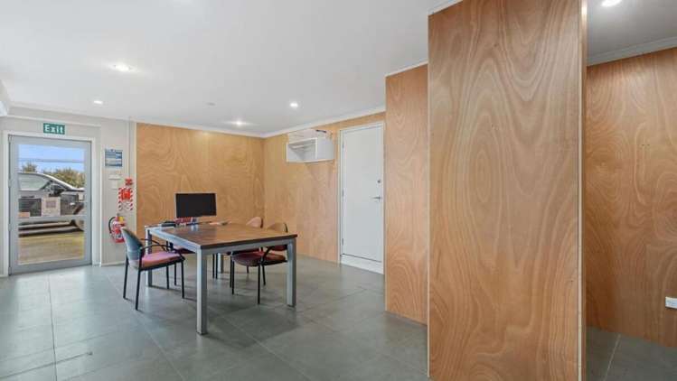 27 Katere Road Waiwhakaiho_14