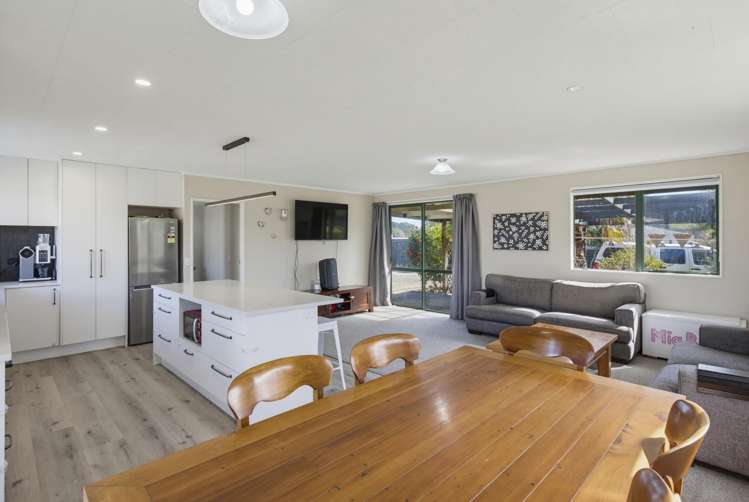 16B Karaka Street Otaki Beach_10