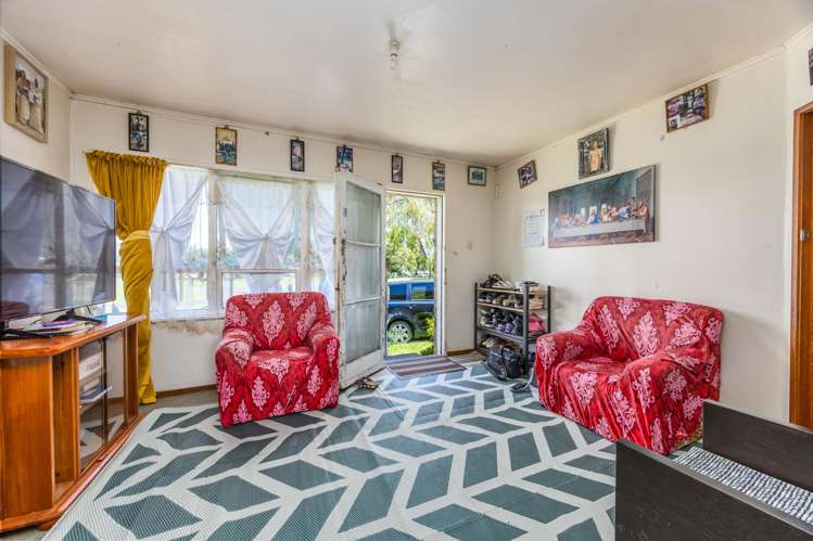 25 Point England Road Point England_8