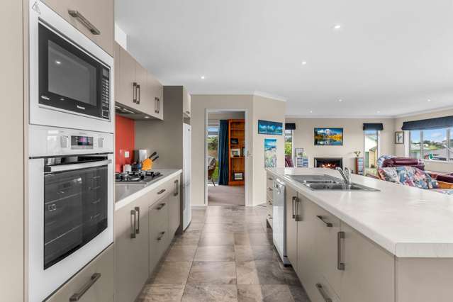 18 Kihi Place Ruakaka_4