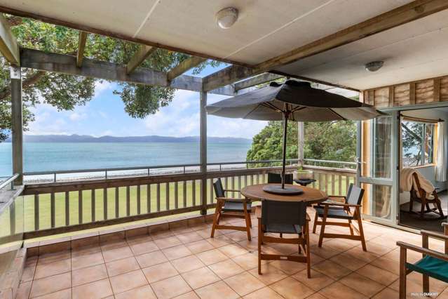 1684 East Coast Road Whakatiwai_3