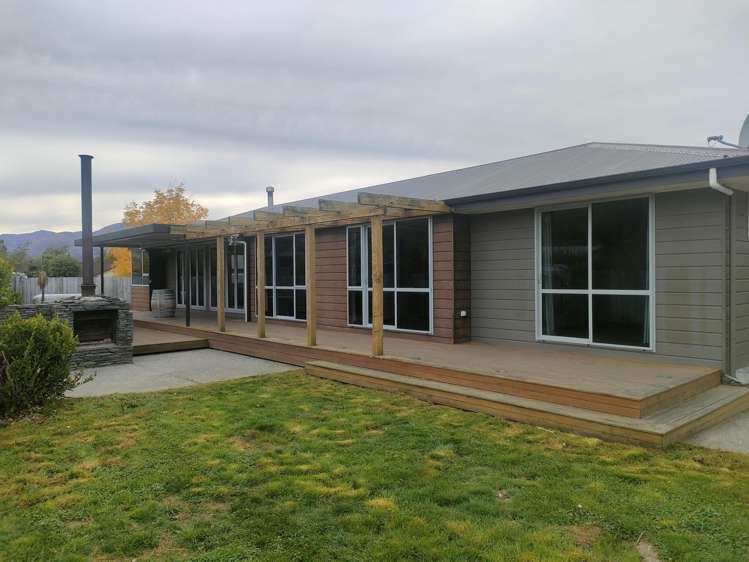 63 Howards Drive_0