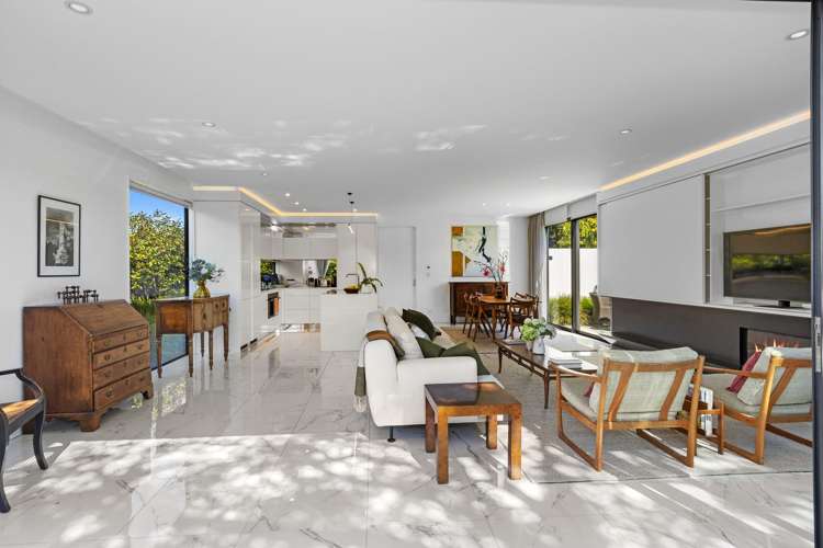 74 Merivale Lane Merivale_13