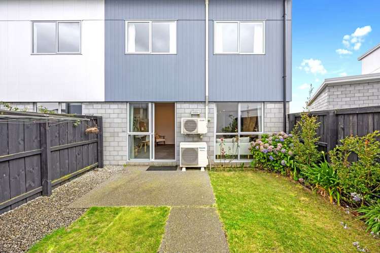 4 Tippet Crescent Wigram_11