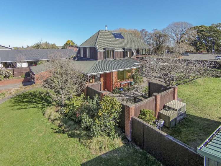 16 Millstream Drive Lincoln_1