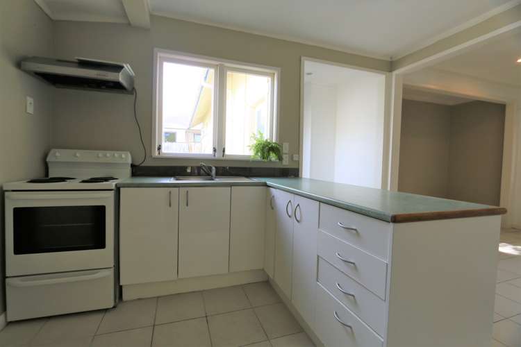 338 Glengarry Road Glen Eden_12