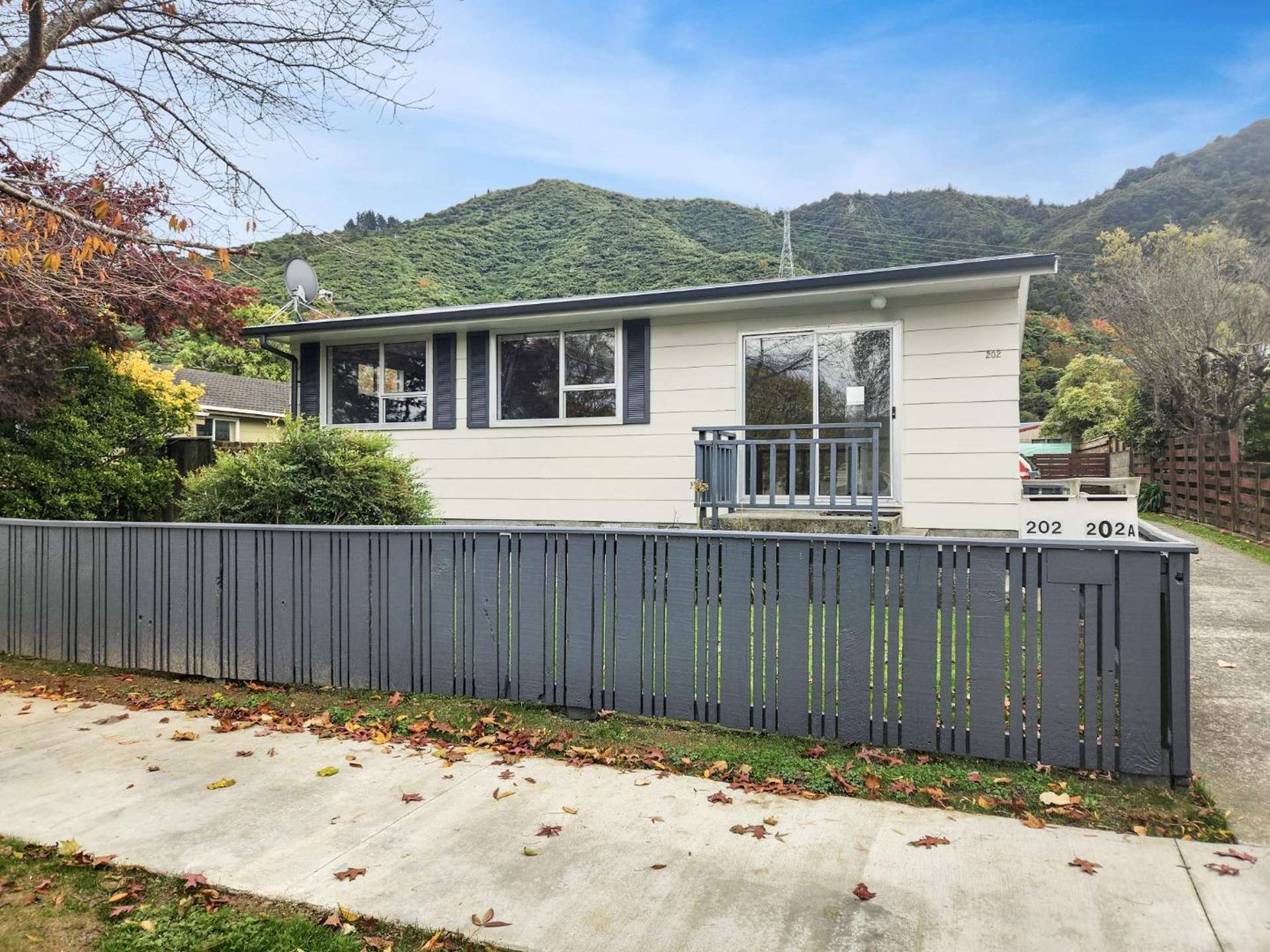 202 California Drive 1361_0