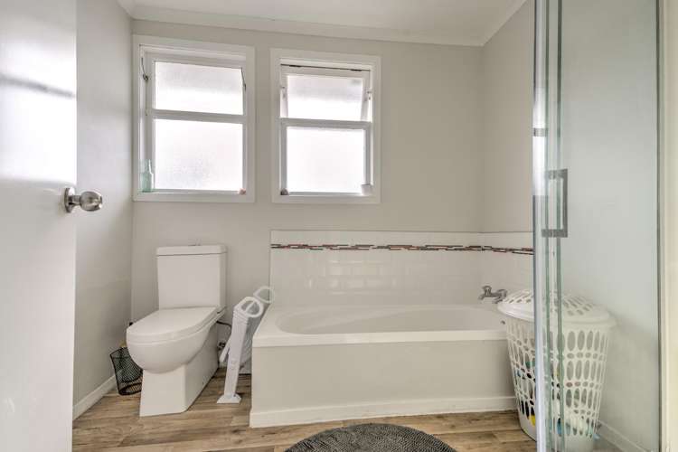 16 McIntosh Street Chartwell_17