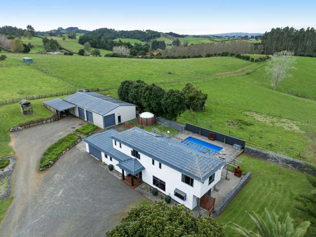 Views, home, land, shed. Done.