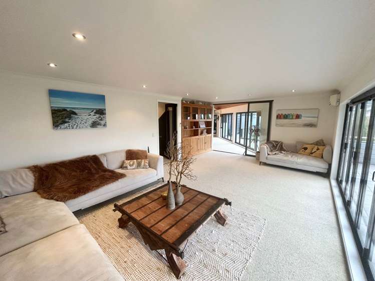 65 Roberts Road Matakatia Bay_5