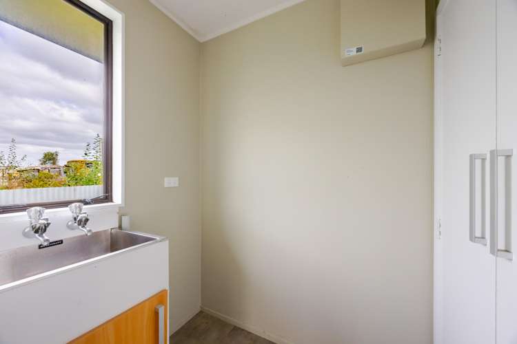 3A Collins Street Waipawa_10