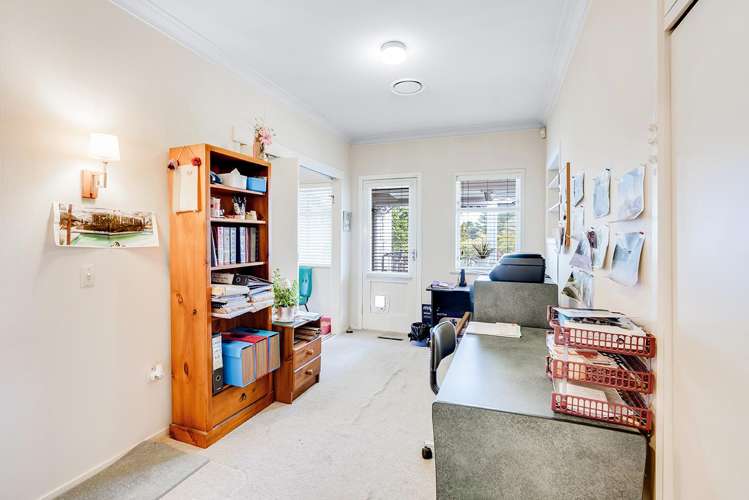 943 River Road Queenwood_18