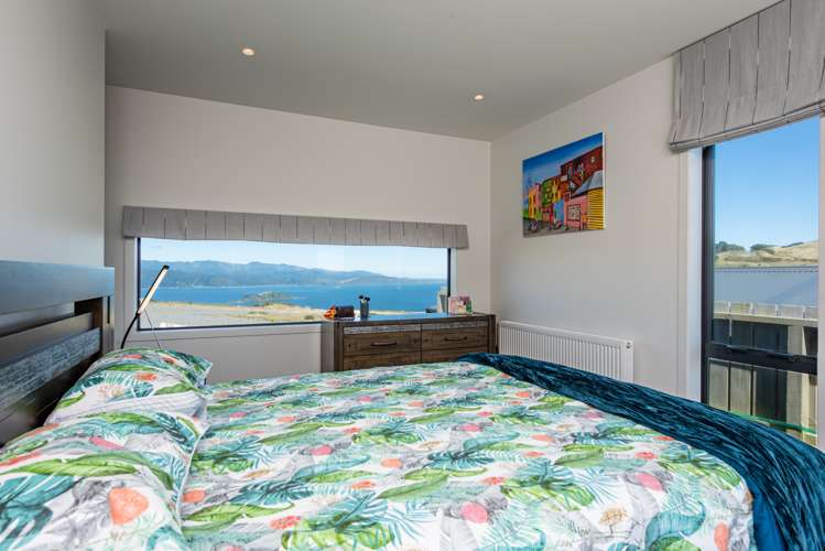 96 Cedarwood Street Woodridge_14