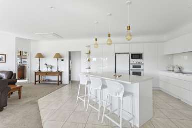 397 Grasslands Drive_4