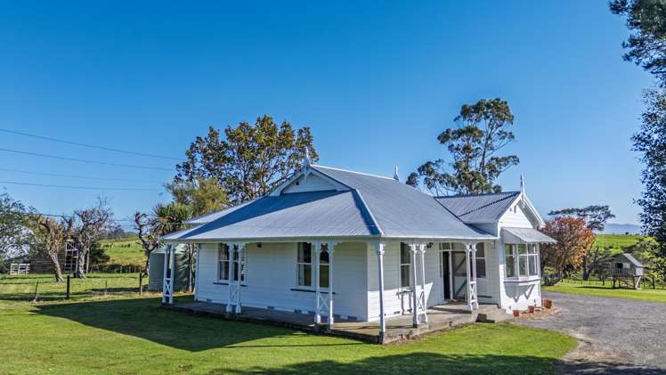 1322 Lake Ferry Road Martinborough_23