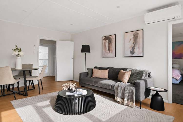 11 Churchill Crescent_3
