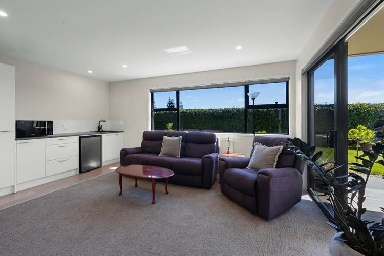 20 Kotare Drive Waiwhakaiho_13