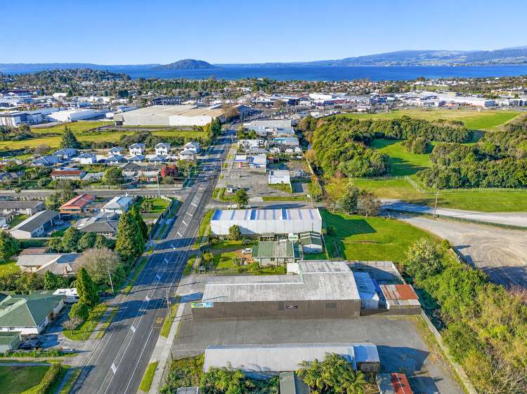 80 Clayton Road Mangakakahi_9