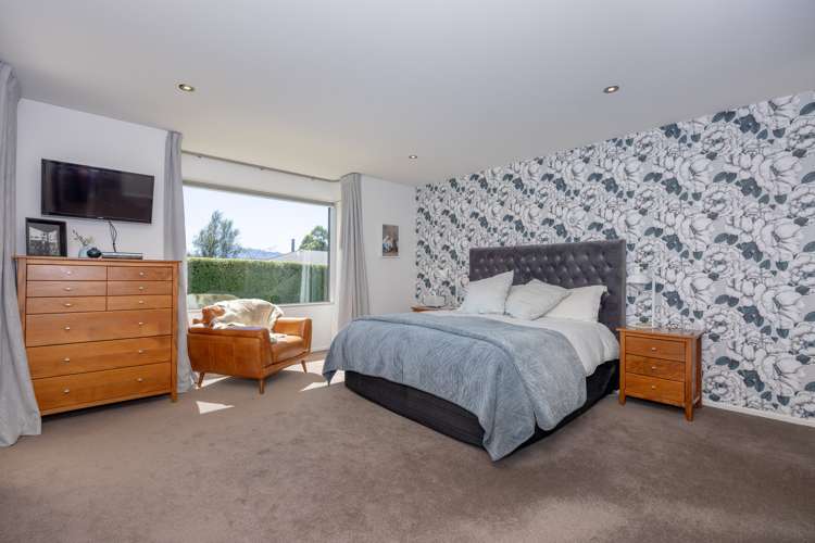 43 Hardie Place Albert Town_14