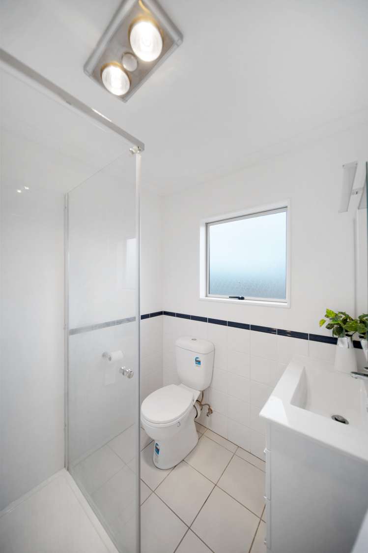 37 Innisowen Place Flat Bush_31