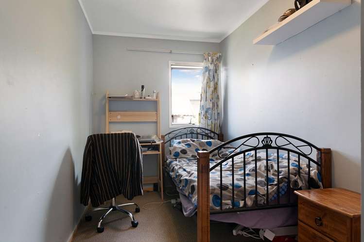 82 & 84 Moire Road Royal Heights_33