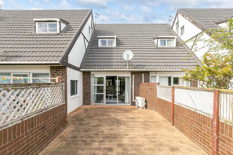 6/31 Mana Avenue Titahi Bay_4