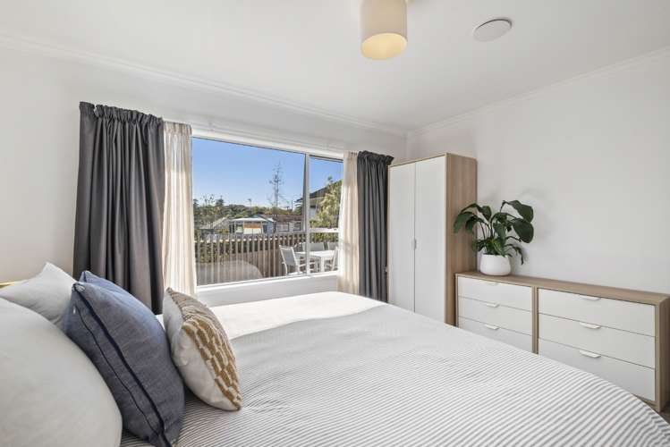 2/193 Lake Road Belmont_16