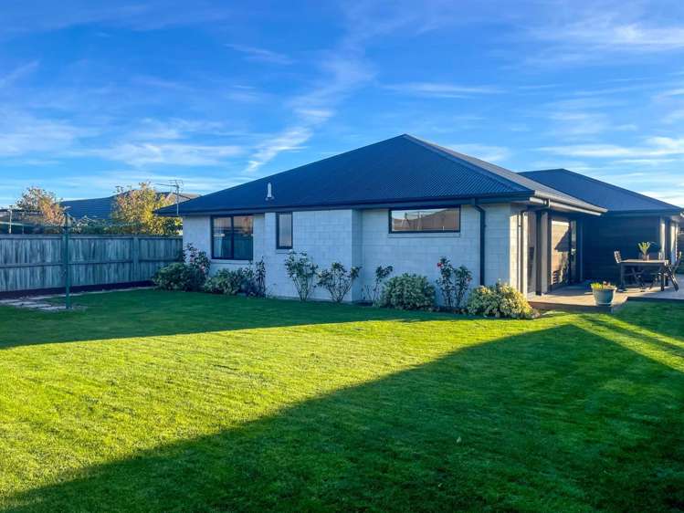 13 Sunline Avenue Lincoln_15