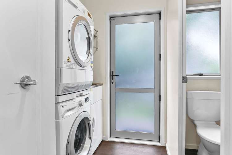 57a Riverpark Crescent Henderson_15