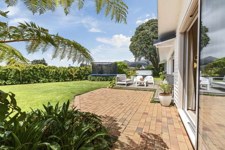 18A Russell Drive Oakura_2