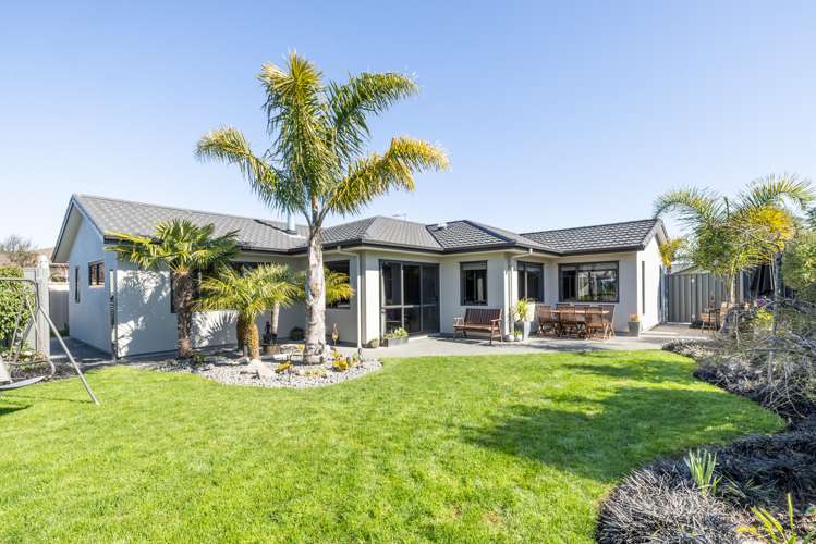 15 Tasman Drive Poraiti_2