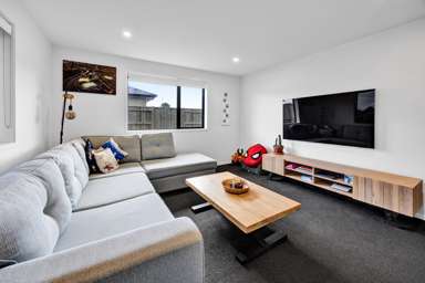 1 Macbeth Street_3