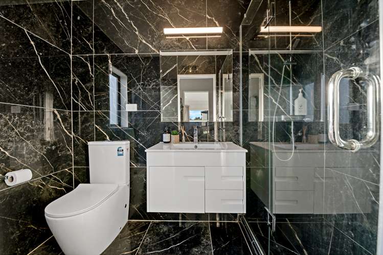 1 Shahkot Way Papatoetoe_10